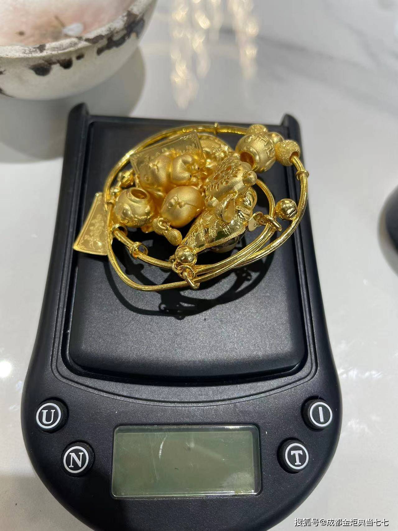 巢湖最新24小时上门回收金价方法分析(最方便真实的巢湖24小时上门回收黄金方法)